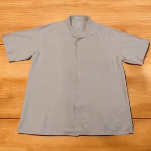 vintage Burma Bibas men's short-sleeve 100% silk button-down shirt in size L.